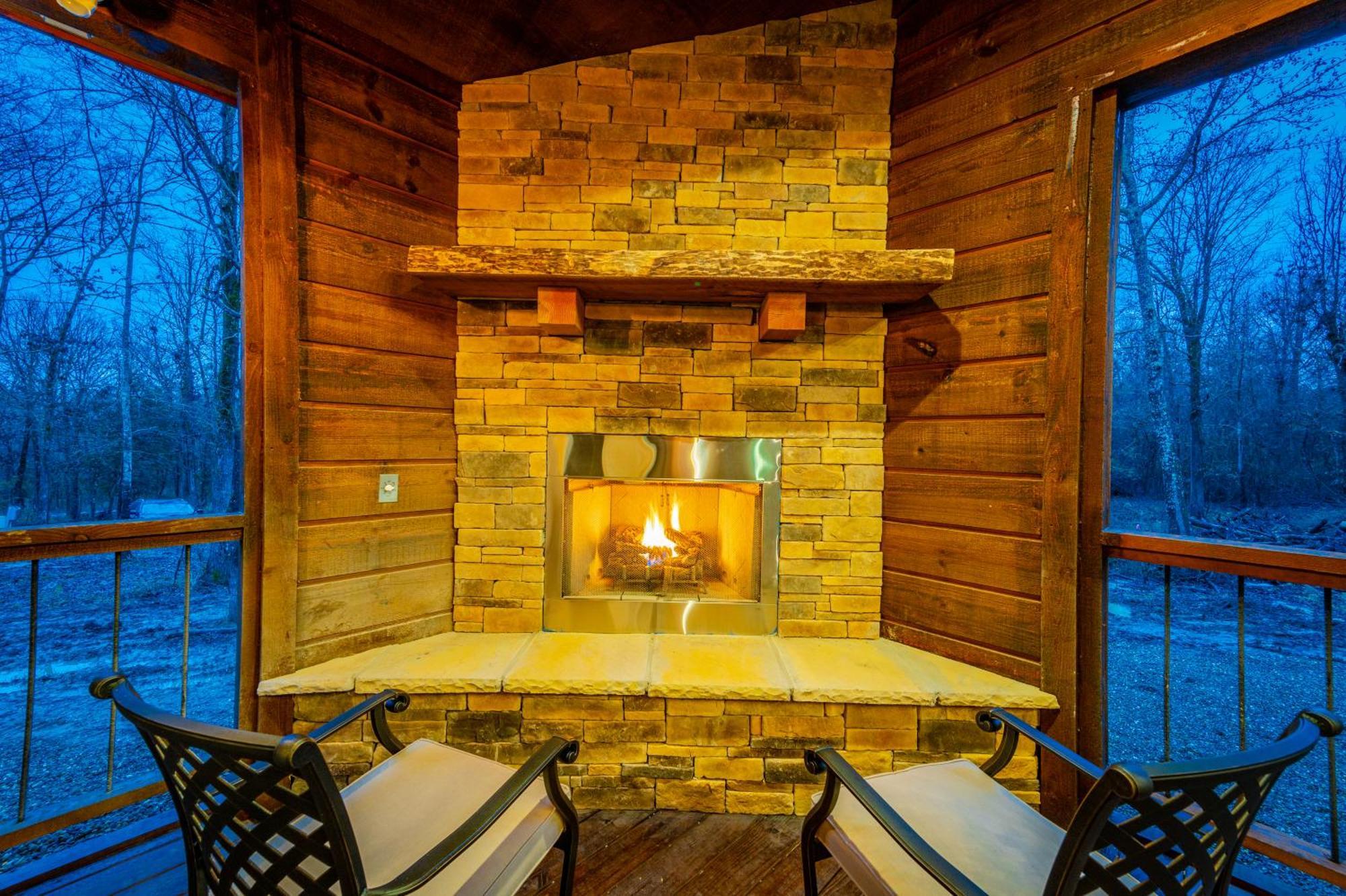 The Luxurious Blue Sky Lodge Is Epic! Broken Bow Eksteriør bilde