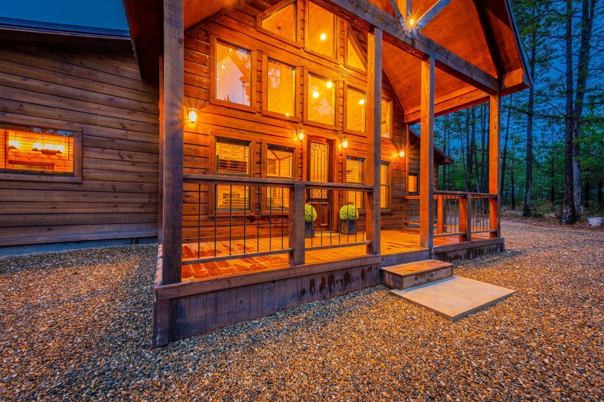The Luxurious Blue Sky Lodge Is Epic! Broken Bow Eksteriør bilde