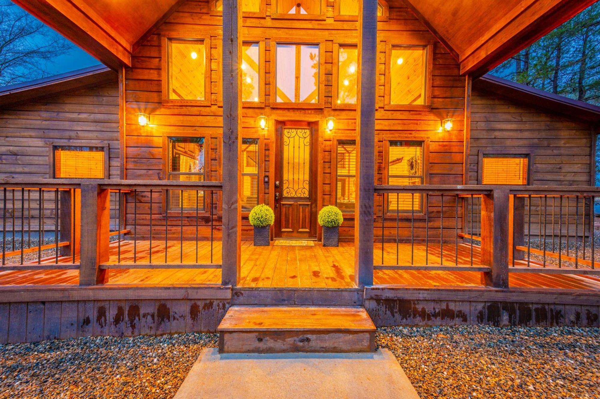 The Luxurious Blue Sky Lodge Is Epic! Broken Bow Eksteriør bilde