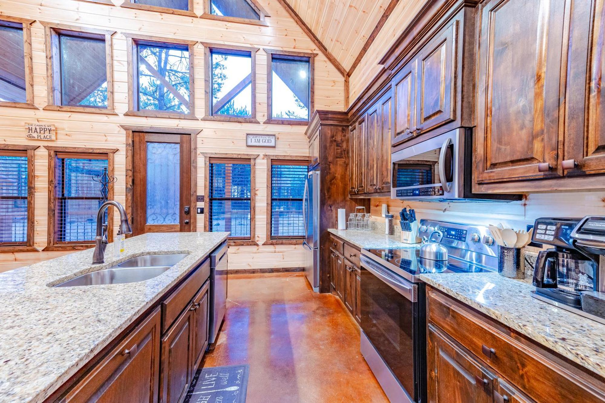 The Luxurious Blue Sky Lodge Is Epic! Broken Bow Eksteriør bilde