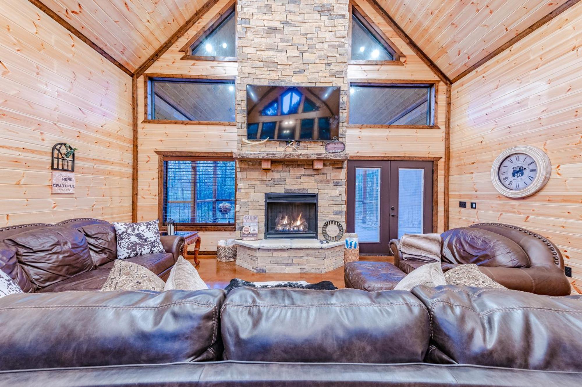 The Luxurious Blue Sky Lodge Is Epic! Broken Bow Eksteriør bilde